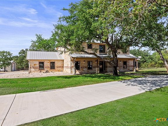 3rd image of 1130 Eastern Oaks