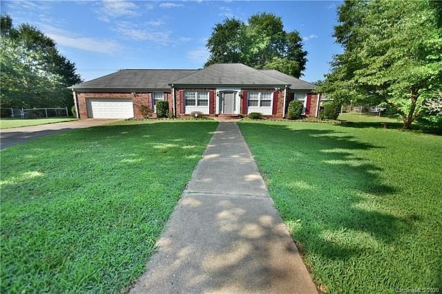1st image of 3007 Courtland Dr