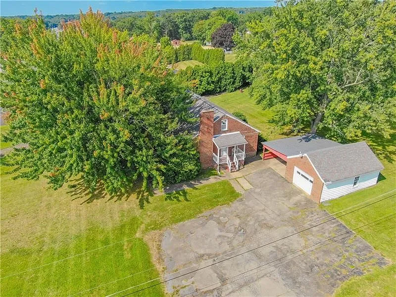 2516 Wilmington Rd photo 1