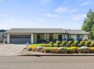8701 NE 57th St, Vancouver, WA 98662