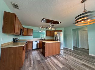 8281 Segura St, Navarre, FL 32566