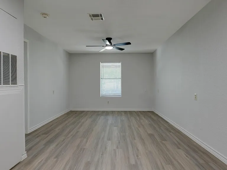 Silver Oaks Villas — Photo 43