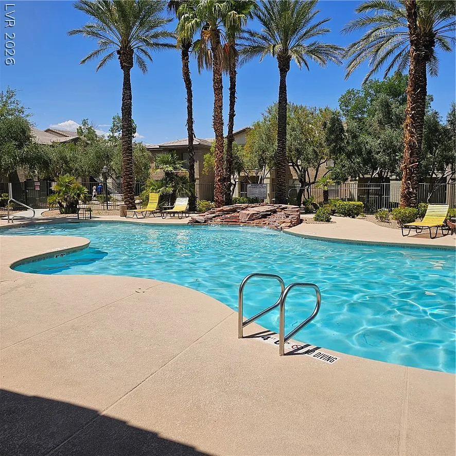 3 bed, 2.0 bath, 1167 sqft, $1,500 — Photo 1