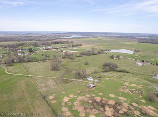1900 Gravel Pit Way, Lavaca, AR 72941