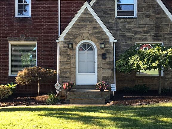 4th image of 142 N Cadillac Dr