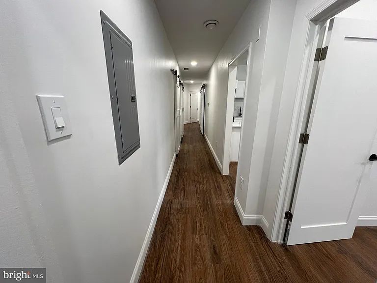 2145 Elkins Ave #B — Photo 5