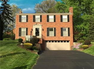 2505 Chapelwood Dr, Pittsburgh, PA 15241