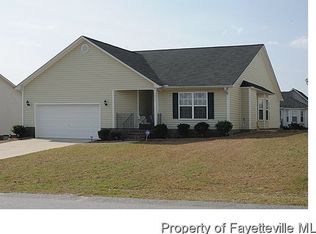 1453 Mingary Ave, Fayetteville, NC 28306