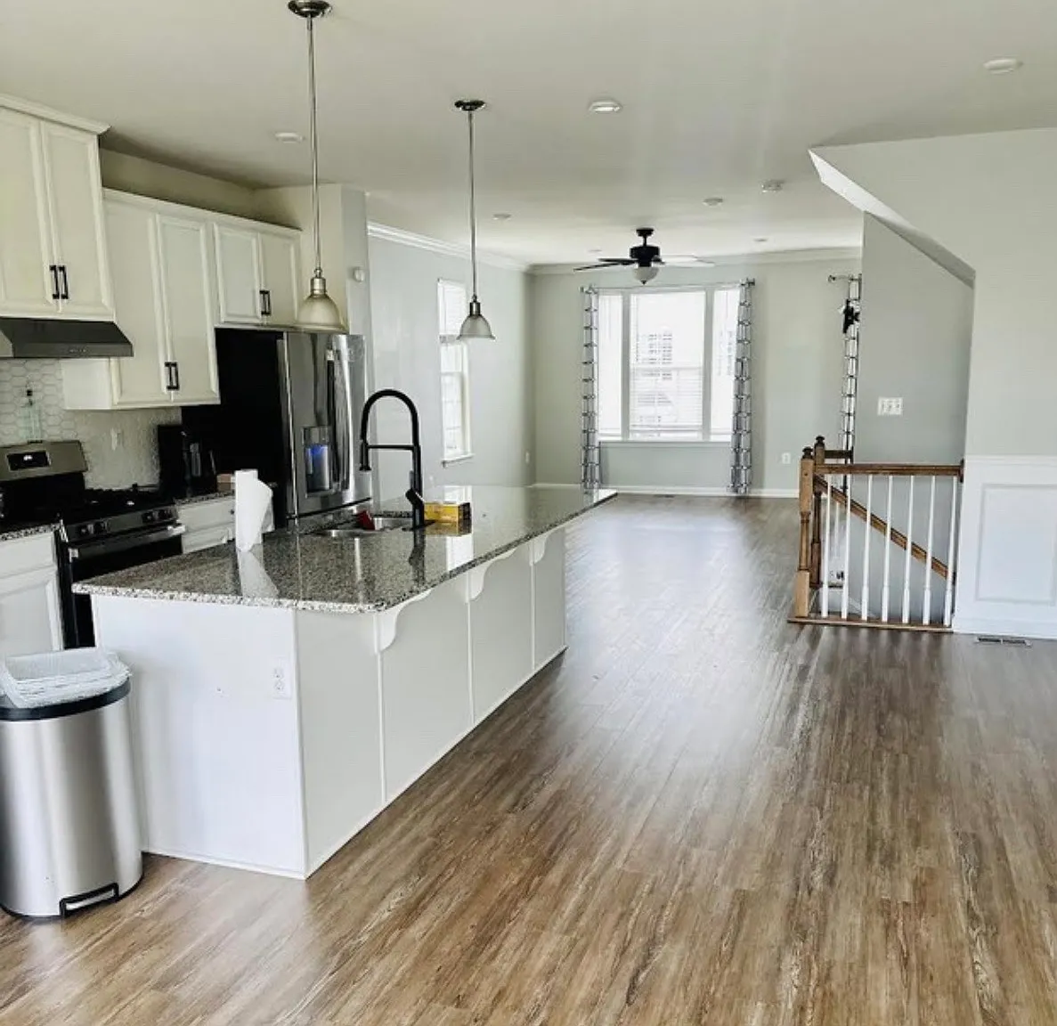 3 bed, 3.5 bath, 1680 sqft, $2,700 — Photo 3