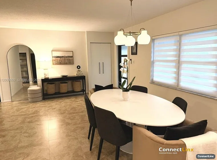 5704 SW 116th Ave — Photo 12