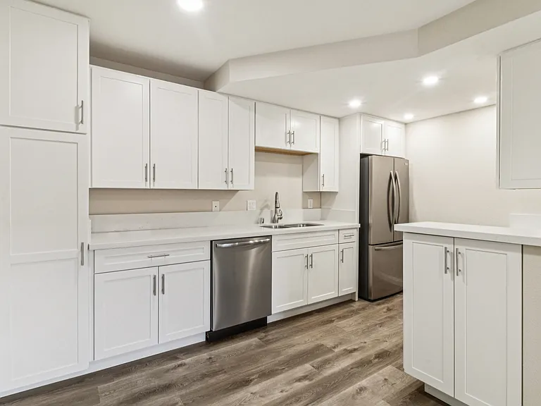 Renovated 1x1
-Kitchen