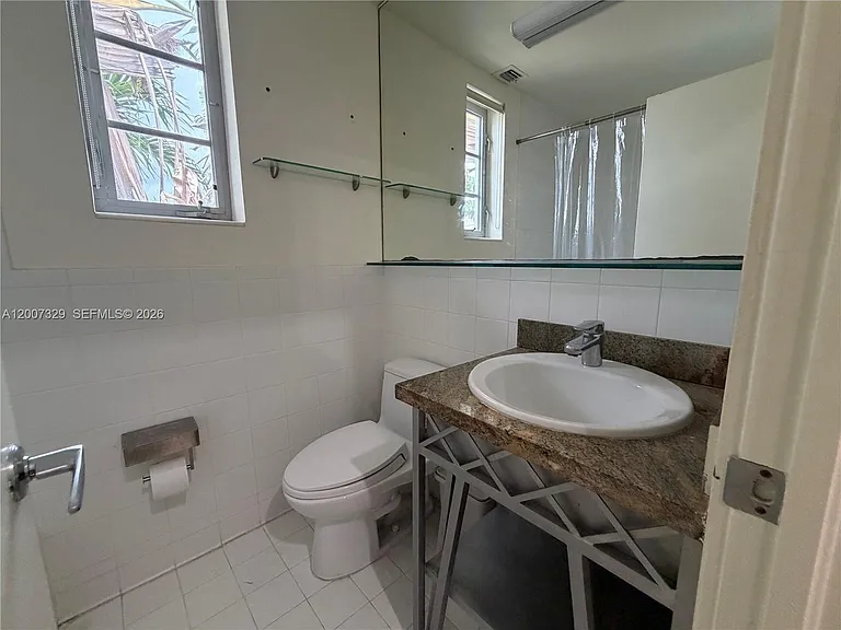 1551 Lenox Ave #7 — Photo 11