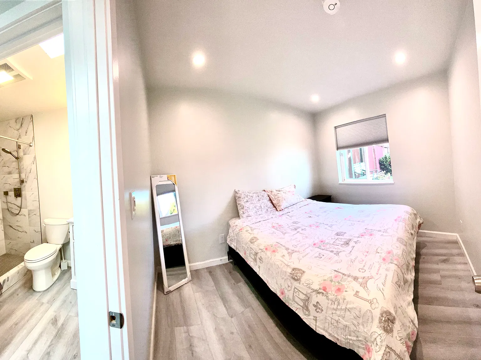 433 Mastick Ave — Photo 3