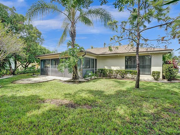 2nd image of 4614 Norfolk Island Pine Drive