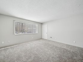 Fox Grove Apartments