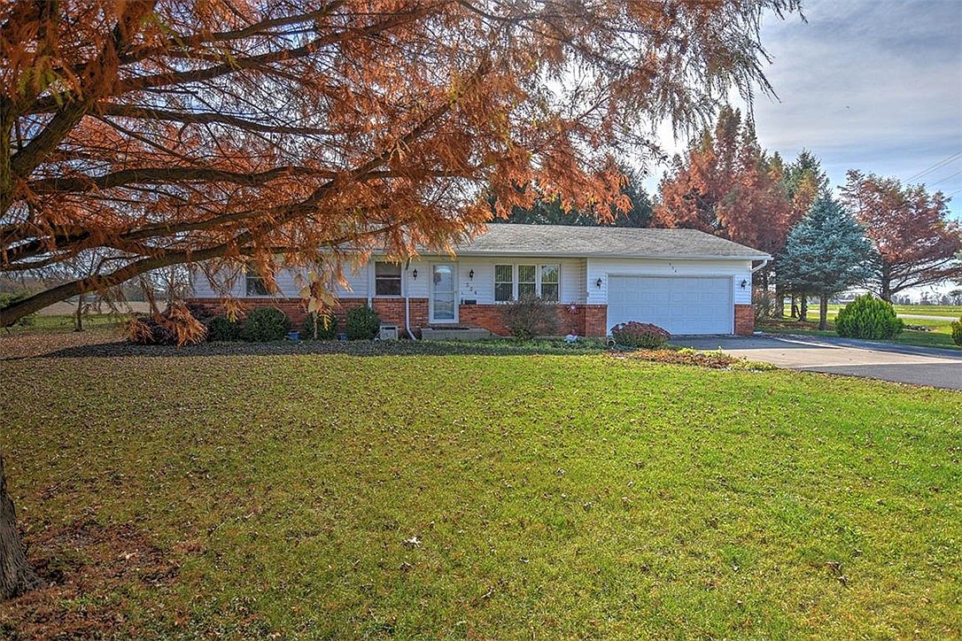 324 Westside Dr, Cerro Gordo, IL 61818 Zillow