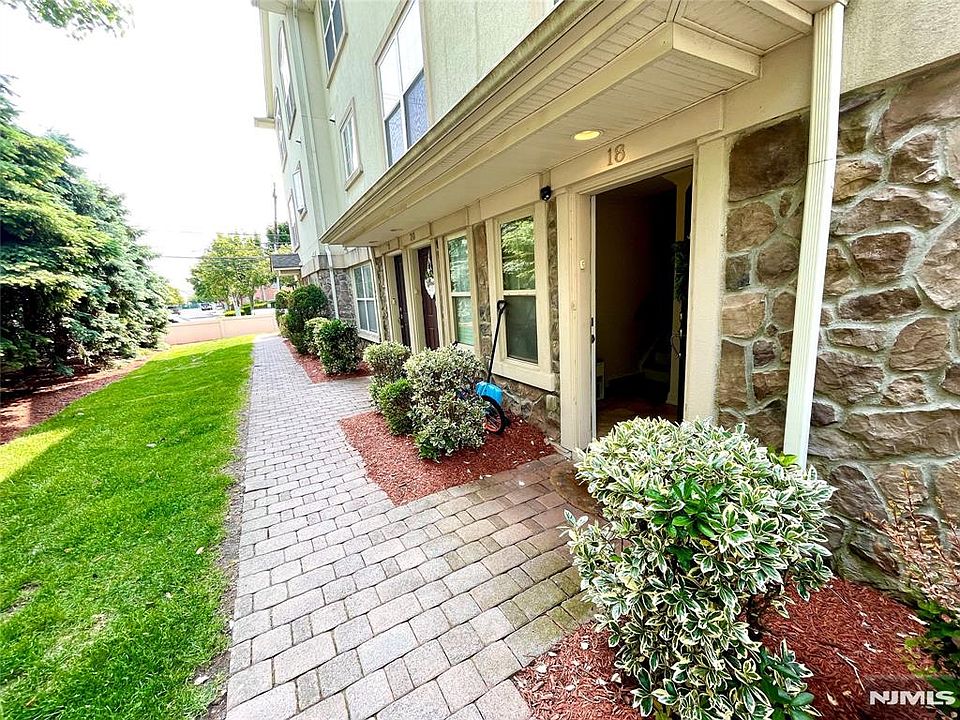 1st image of 1625 Paterson Plank Rd APT 18