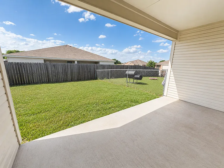 3800 John Chisholm Lp — Photo 22