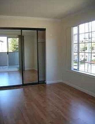 3rd image of 1221 Oak Grove Ave #0