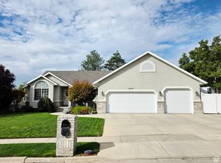 2559 E Cupecoy Dr, Cottonwood Heights, UT 84121