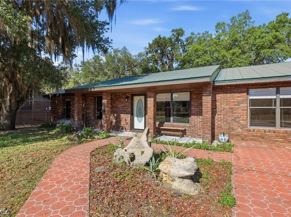 420 Grant St, Labelle, FL 33935