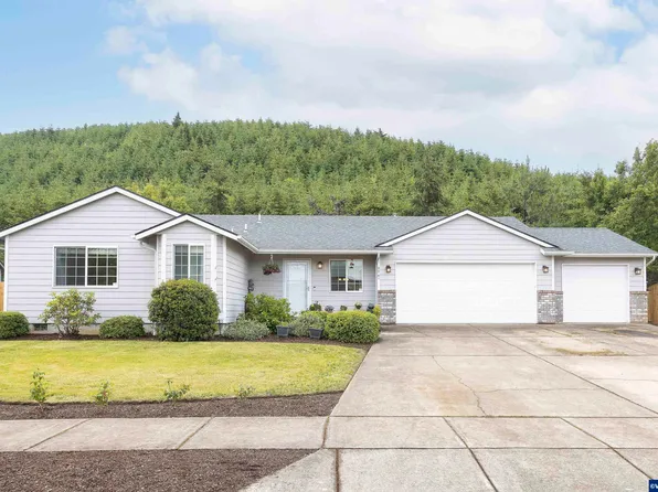 2741 Foothills Dr, Sweet Home, OR 97386