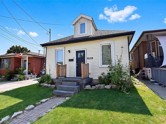 2nd image of 180 Province St N
