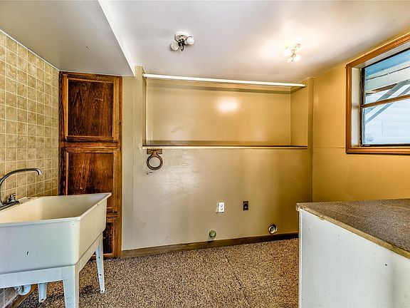 2nd image of 119 Mesa Verde