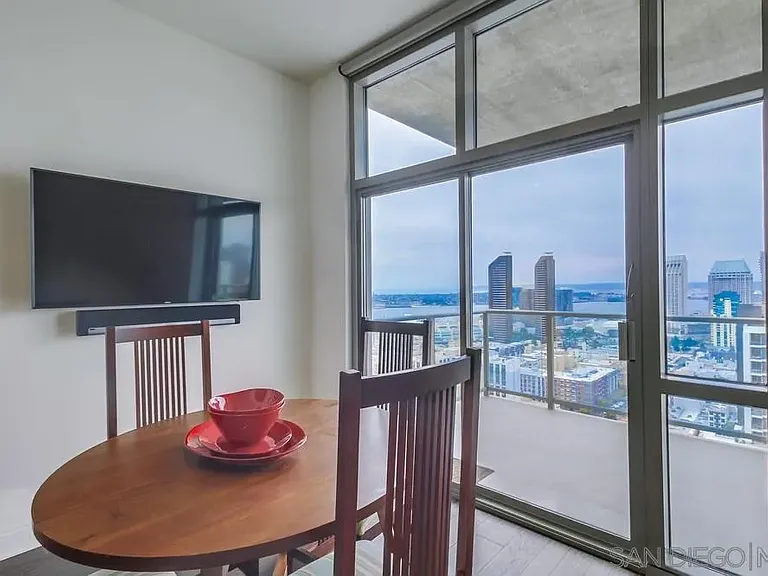 800 The Mark Ln #2801 — Photo 18