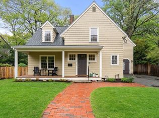 33 Manchester Rd, Newton, MA 02461