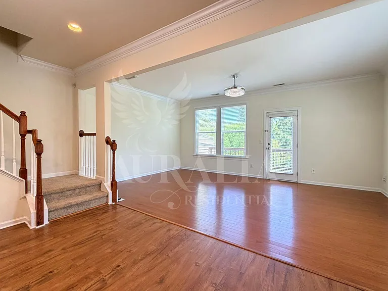 2135 Junewood Ln — Photo 11