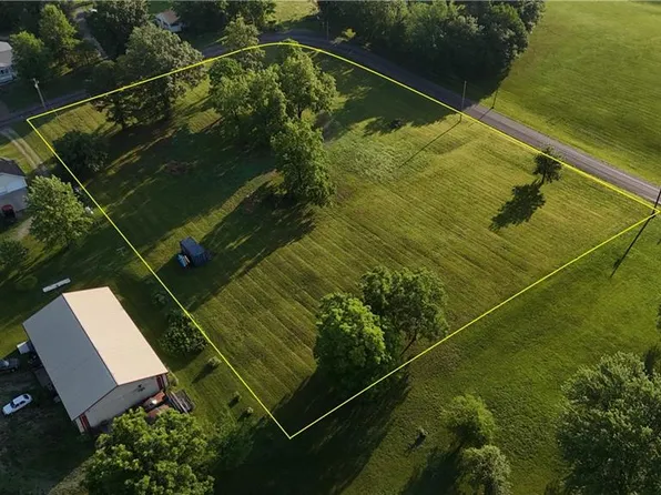 21619 NE 150th St, Kearney, MO 64060