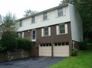 364 Fruitwood Dr, Bethel Park, PA 15102