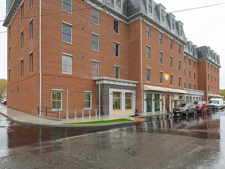 Hudson Depot Lofts — Photo 22