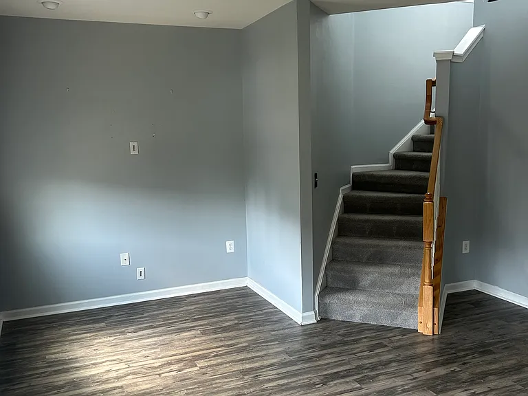 221 Woodstream Blvd — Photo 26