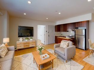 6719 Austin St #2C, Forest Hills, NY 11375