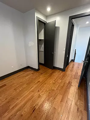 Rented by Brooklyn Group | media 6