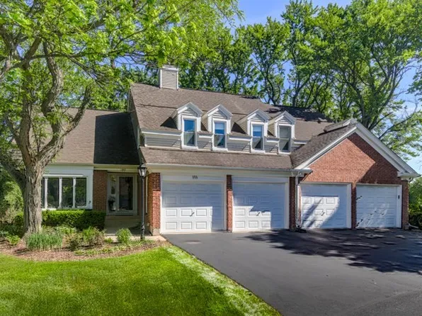 193 Country Club Dr, Prospect Heights, IL 60070
