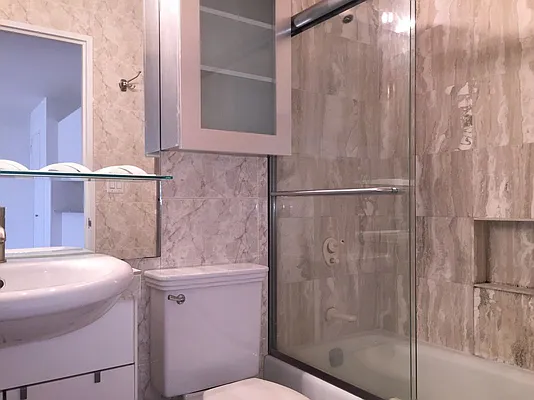 Rented by LW 21 LLC | media 56