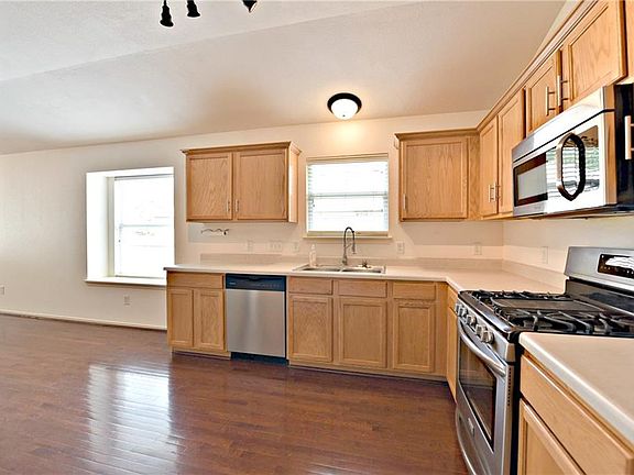 2nd image of 3589 Rock Shelf Ln