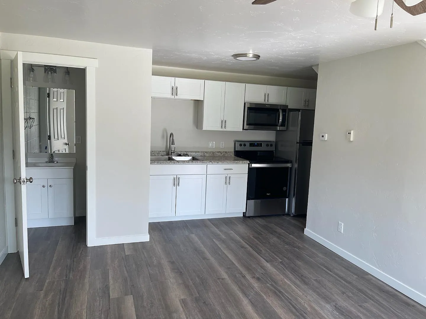 1360 Glenwood Ave — Photo 1