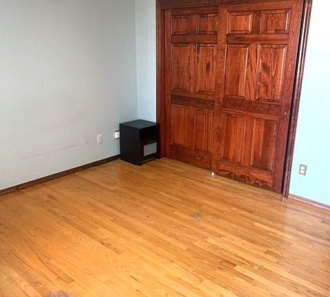 4th image of 2408 Cypress Ave