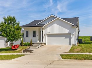 1725 Ashwood Ave, Norwalk, IA 50211