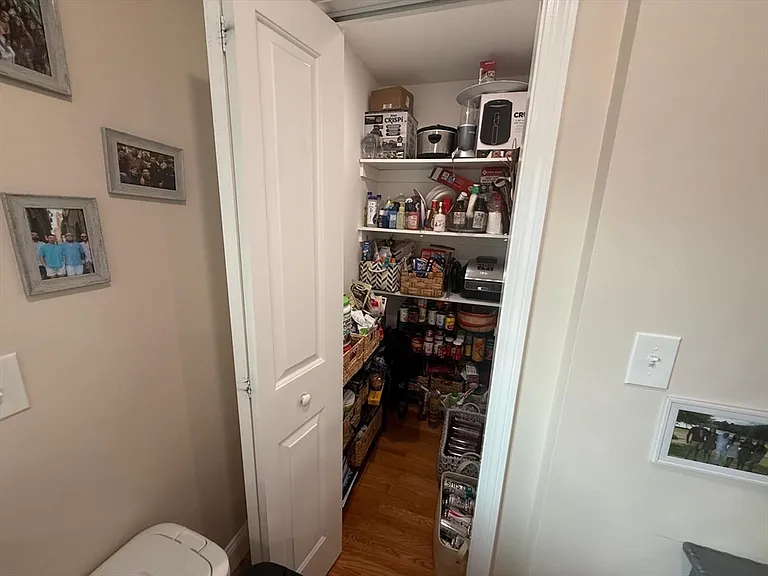 44 Ashland St #2F — Photo 6