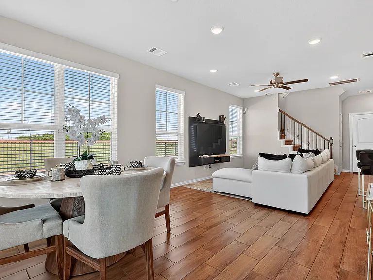 2790 Mariposa Creek Dr — Photo 8