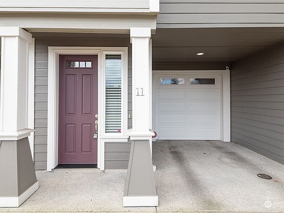 3rd image of 334 9th Avenue SE #C11