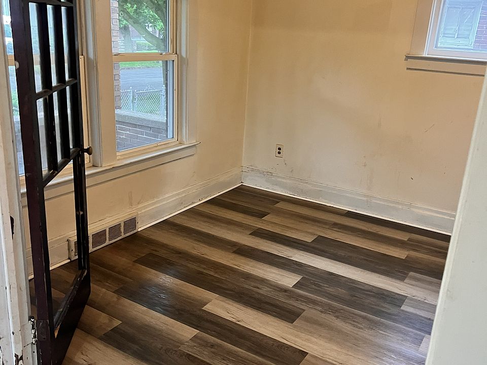 1st image of 556 18th St APT 1