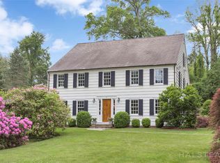 21 Buttonwood Ln, Darien, CT 06820