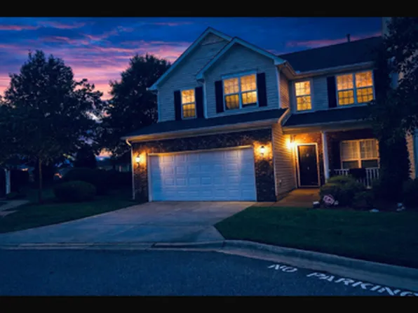 8 Suncrest Ct, Durham, NC 27703