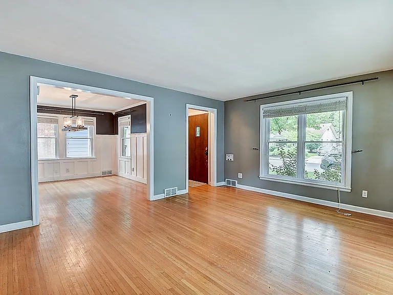 6015 Norwaldo Ave — Photo 5